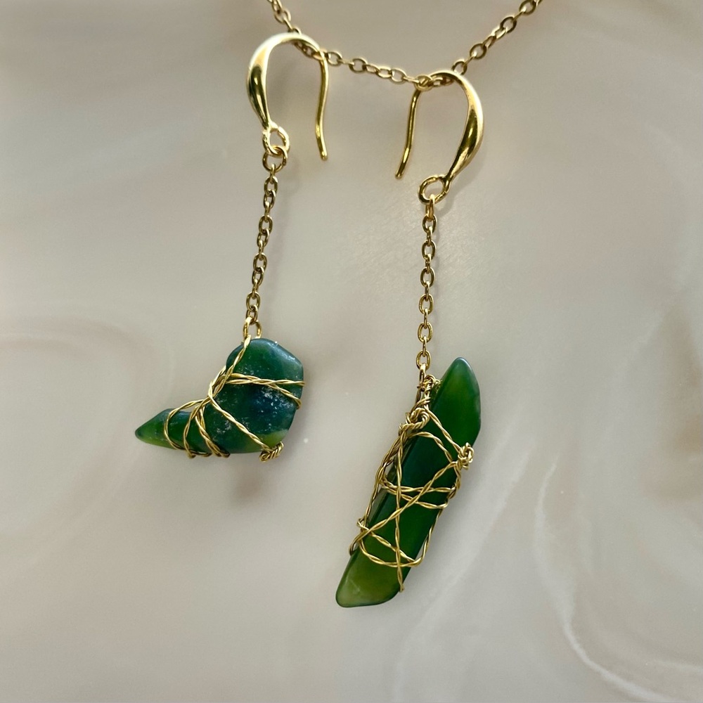 Green Jasper Dangle Earrings E36